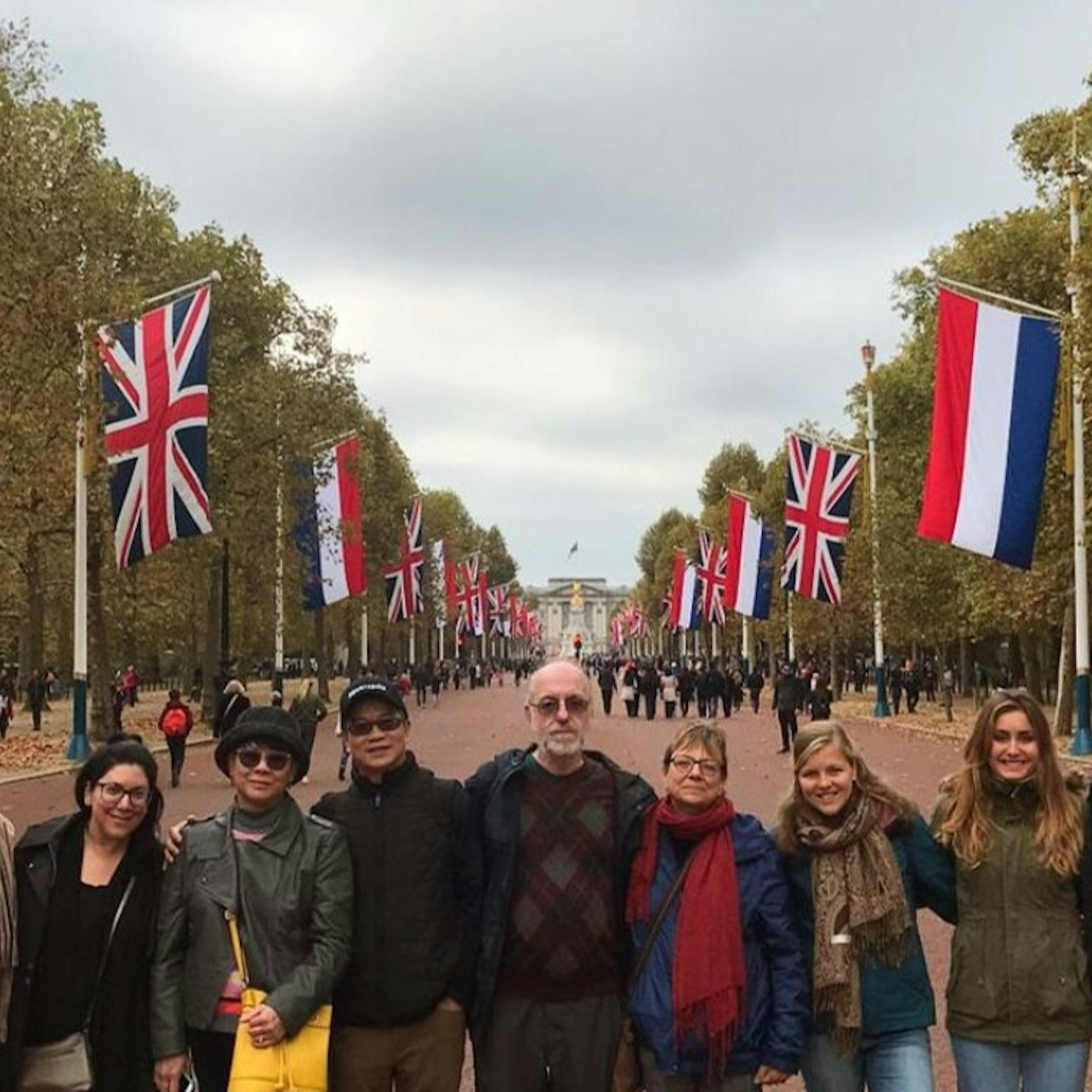 London Palaces & Parliament: Small-Group Walking Tour - Photo 1 of 9